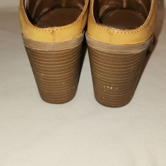 DV By Dolce Vita Juicy Cognac Pointy Toe Slip On Heeled Mules size 7.5 - Picture 6 of 10